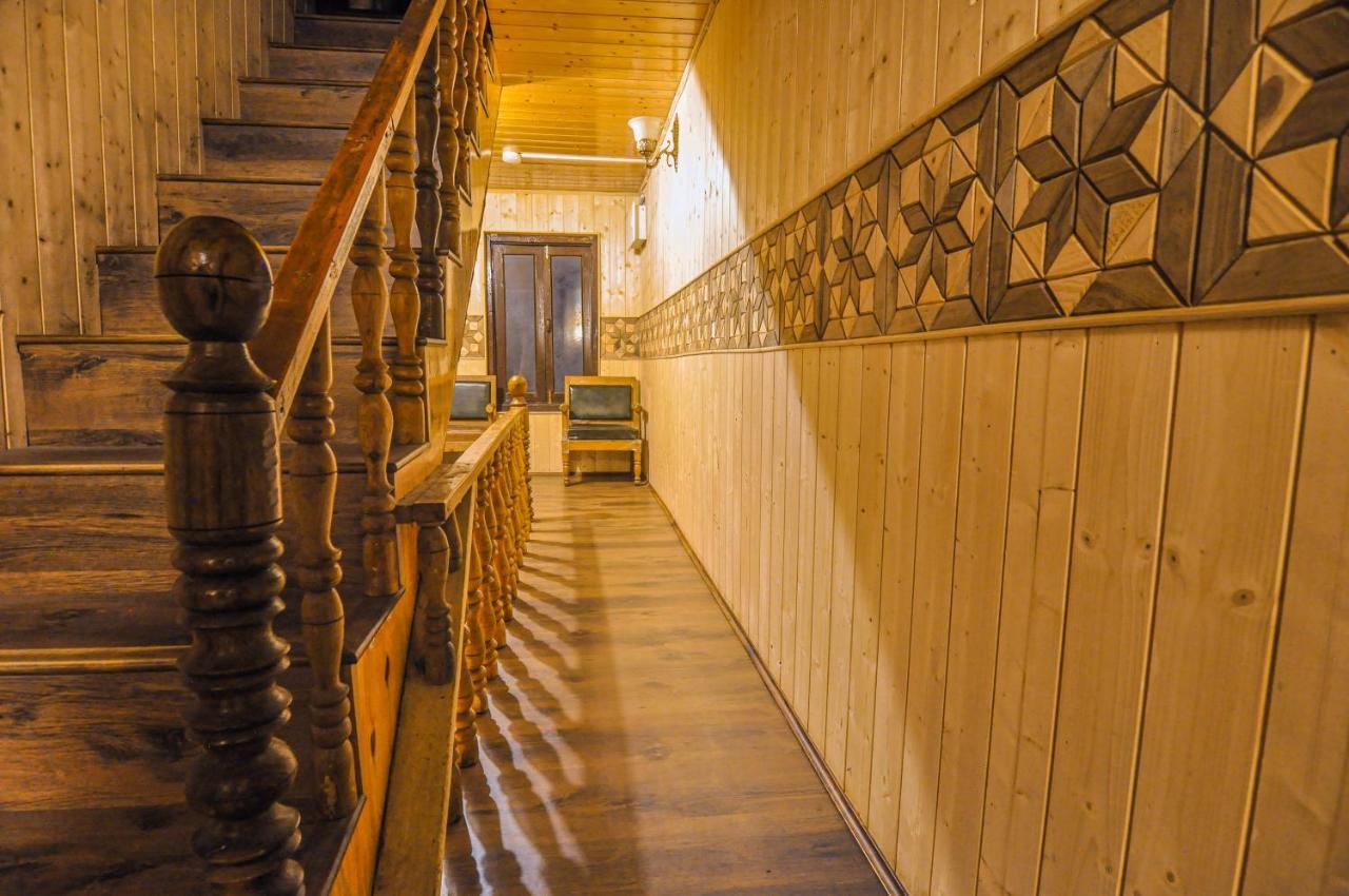 Kashmir House Pahalgam Hotel Exterior foto